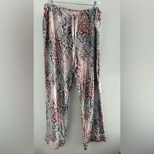 Soma Reptilian Pattern Lounge Pants Size XL